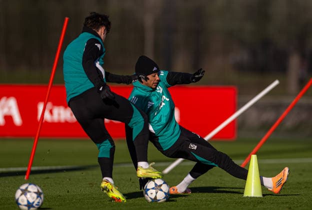 Football - UEFA Champions League - Liverpool FC v PSV Eindhoven - MD-1 LIVERPOOL, ENGLAND - Tuesday, November 25, 2025: Liverpool s Hugo Ekitike during a training session at the AXA Training Centre ahead of the UEFA Champions League match between Liverpool FC and PSV Eindhoven. (Photo by David Rawcliffe Propaganda) LIVERPOOL AXA Training Centre MERSEYSIDE ENGLAND  Copyright: xDavidxRawcliffex P2025-11-25-Liverpool_PSV_MD-1-17