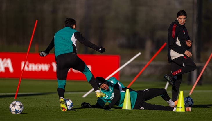 Football - UEFA Champions League - Liverpool FC v PSV Eindhoven - MD-1 LIVERPOOL, ENGLAND - Tuesday, November 25, 2025: Liverpool s Hugo Ekitike during a training session at the AXA Training Centre ahead of the UEFA Champions League match between Liverpool FC and PSV Eindhoven. (Photo by David Rawcliffe Propaganda) LIVERPOOL AXA Training Centre MERSEYSIDE ENGLAND  Copyright: xDavidxRawcliffex P2025-11-25-Liverpool_PSV_MD-1-18
