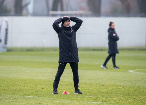 Soccer, Men, Season 2025 26, 2 Bundesliga, Hertha BSC, Training, Coach Stefan Leitl Hertha BSC , 25 11 2025, Copyright: xSebastianxRäppold MatthiasxKochx