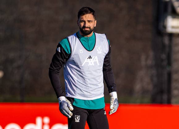 Football - UEFA Champions League - Liverpool FC v PSV Eindhoven - MD-1 LIVERPOOL, ENGLAND - Tuesday, November 25, 2025: Liverpool s goalkeeper Giorgi Mamardashvili during a training session at the AXA Training Centre ahead of the UEFA Champions League match between Liverpool FC and PSV Eindhoven. (Photo by David Rawcliffe Propaganda) LIVERPOOL AXA Training Centre MERSEYSIDE ENGLAND  Copyright: xDavidxRawcliffex P2025-11-25-Liverpool_PSV_MD-1-31