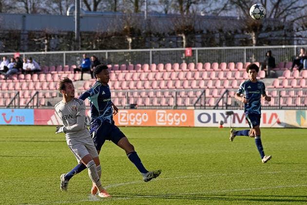 25 11 2025, Football UEFA Youth League, season 2025 2026, league phase, Ajax Amsterdam U19 Benfica Lisbon U19 at Sportcomplex de Toekomst in Duivendrecht Gustavo Ferreira SL Benfica U19, 19 scores the goal to make it 4 0 Photo Kirchner Media Thomas Haesler Copyright: xKirchner-Media ThomasxHaeslerx