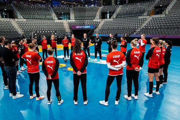 Handball, Women Germany Training Press conference the team of Germany at the training kick-off Stuttgart Porsche Arena Baden Württemberg Germany
