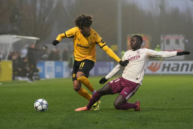 Tuesday, 25 11 2025 Season 2025 2026 5 Matchday UEFA Youth League at BVB Fußballpark Hohenbuschei, Dortmund, Germany BV Borussia Dortmund U19 Villarreal FC U19 Mathis Albert BVB