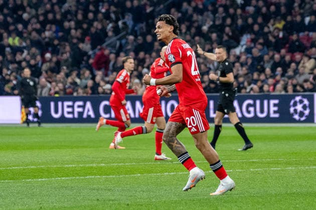 25 11 2025, Football UEFA Champions League, Season 2025 2026, Group stage, 05 Matchday, Ajax Amsterdam Benfica Lisbon at the Johan Cruijff ArenA in Amsterdam Richard Rios Benfica Lisbon, 20 celebrates the goal to 1 0 Photo Kirchner Media Thomas Haesler Copyright: xKirchner-Media ThomasxHaeslerx