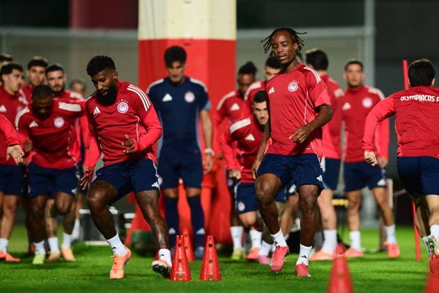 UEFA Champions League -Olympiacos Training Session - Olympiacos players attend a traiining session ahead of the UEFA Champions League Phase matchday 5 soccer match between Olympiacos and Real Madrid in Piraeus, Greece, 25 November 2025. IMAGO ONE INCH PRODUCTIONS PIRAEUS GREECE Copyright: xONExINCHxPRODUCTIONSx 6749398