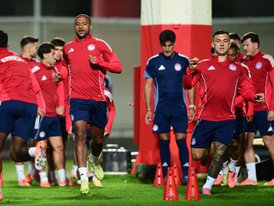 UEFA Champions League -Olympiacos Training Session - Olympiacos players attend a traiining session ahead of the UEFA Champions League Phase matchday 5 soccer match between Olympiacos and Real Madrid in Piraeus, Greece, 25 November 2025. IMAGO ONE INCH PRODUCTIONS PIRAEUS GREECE Copyright: xONExINCHxPRODUCTIONSx 6749400
