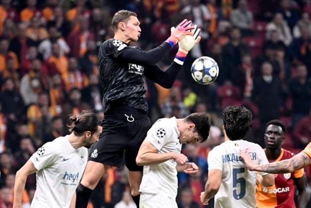 Galatasaray v Royale Union Saint-Gilloise - UEFA Champions League ISTANBUL, TURKEY - NOVEMBER 25 : Scherpen Kjell goalkeeper of Union Saint-Gilloise during the UEFA Champions League 2025 26 League Phase MD5 match between Galatasaray and Royale Union Saint-Gilloise on November 25, 2025 in Istanbul, Turkey, 25 11 2025 Istanbul Turkey  Copyright: xPeterxDexVoechtx