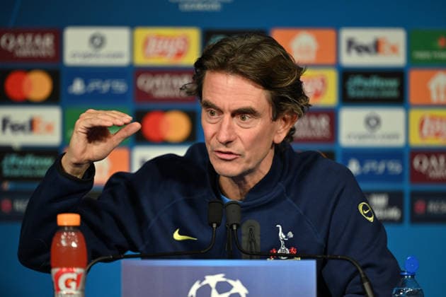 Ahead of PSG v Tottenham Hotspur - UEFA Champions League PARIS, FRANCE - NOVEMBER 25: Thomas Frank, Manager of Tottenham Hotspur, speaks during a press conference, PK, Pressekonferenz ahead of the UEFA Champions League 2025 26 League Phase MD5 match between PSG and Tottenham Hotspur F.C. at Parc des Princes in Paris, France. on November 25, 2025. Mustafa Yalcin Anadolu France France. Editorial use only. Please get in touch for any other usage.  Copyright: x2025xAnadoluxMustafaxYalcinx