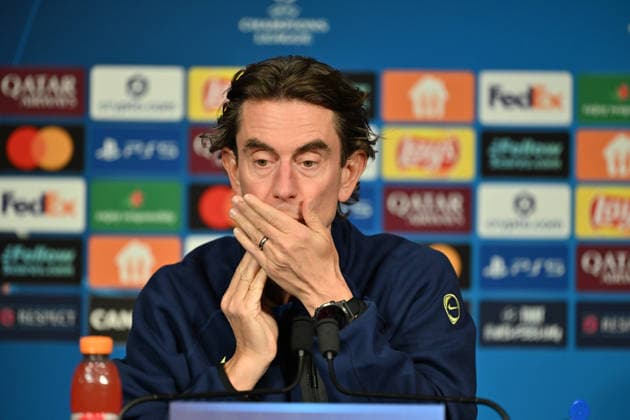 Ahead of PSG v Tottenham Hotspur - UEFA Champions League PARIS, FRANCE - NOVEMBER 25: Thomas Frank, Manager of Tottenham Hotspur, speaks during a press conference, PK, Pressekonferenz ahead of the UEFA Champions League 2025 26 League Phase MD5 match between PSG and Tottenham Hotspur F.C. at Parc des Princes in Paris, France. on November 25, 2025. Mustafa Yalcin Anadolu France France. Editorial use only. Please get in touch for any other usage.  Copyright: x2025xAnadoluxMustafaxYalcinx