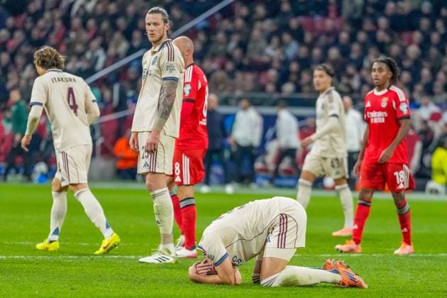AMSTERDAM , 25-11-2025 , JohanCruyff Arena , season 2025 2026 , UEFA Champions League football , League phase Matchday 5 , match between Ajax and Benfica , picture shows Ajax player Davy Klaassen Ajax - Benfica  x32195215x Copyright: