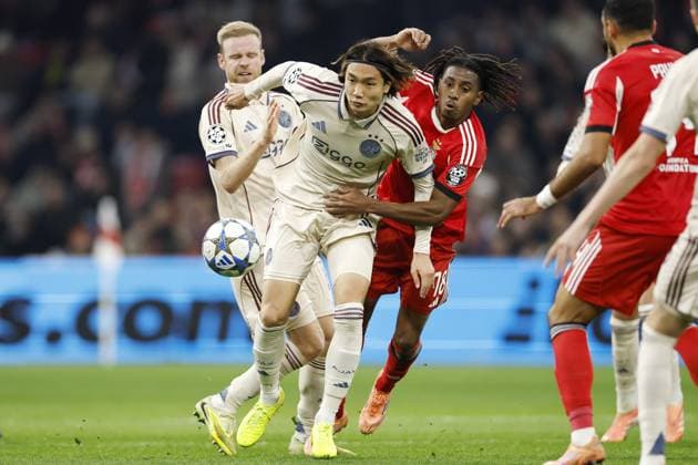AMSTERDAM - (l-r) Davy Klaassen of Ajax, Ko Itakura of Ajax, Leandro Barreiro of SL Benfica during the Champions League match between AFC Ajax and SL Benfica at the Johan Cruijff ArenA on November 25, 2025, in Amsterdam, Netherlands. ANP HOLLANDSE HOOGTE MAURICE VAN STEEN UEFA Champions League Matchday 5 2025-2026 xVIxANPxSportx xMauricexvanxSteenxIVx 543053496 originalFilename: 543053496.jpg