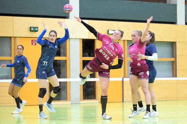 Carolin Huebner TusSies Metzingen, 56 throw goal TusSies Metzingen vs Brazil, handball, test match, season 2025 2026, 25 11 2025 TusSies Metzingen vs Brazil, handball, test match, season 2025 2026, 25 11 2025 Holzgerlingen Copyright: xEibner-Pressefoto TobiasxBaurx EP_TBR
