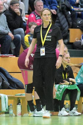 Miriam Hirsch TusSies Metzingen, coach TusSies Metzingen vs Brazil, handball, test match, season 2025 2026, 25 11 2025 TusSies Metzingen vs Brazil, handball, test match, season 2025 2026, 25 11 2025 Holzgerlingen Copyright: xEibner-Pressefoto TobiasxBaurx EP_TBR