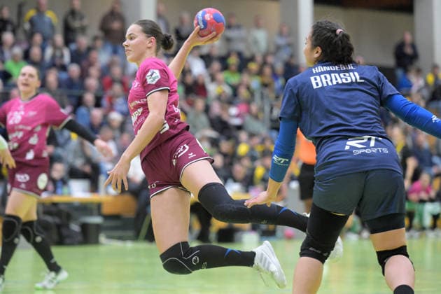 Ida Gaugisch TusSies Metzingen, 15 throw goal TusSies Metzingen vs Brazil, handball, test match, season 2025 2026, 25 11 2025 TusSies Metzingen vs Brazil, handball, test match, season 2025 2026, 25 11 2025 Holzgerlingen Copyright: xEibner-Pressefoto TobiasxBaurx EP_TBR