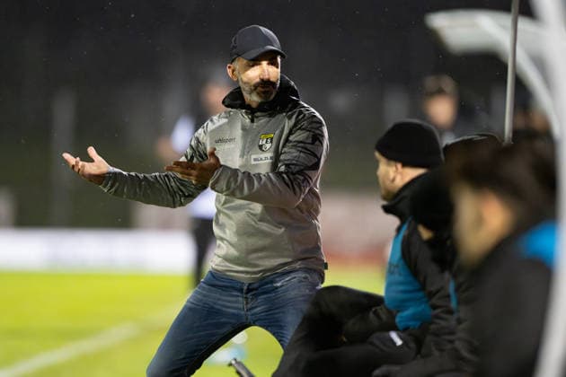 Murat Isik, TSG Balingen, Coach , dissatisfied, TSG Balingen vs SG Sonnenhof Grossaspach, Football, Regionalliga Suedwest, Matchday 18, Season 2025 2026, 25 11 2025, Eibner Pressefoto Andreas Ulmer TSG Balingen vs SG Sonnenhof Grossaspach, Football, Regionalliga Suedwest, Matchday 18, Season 2025 2026, 25 11 2025, Balingen Copyright: xEibner-Pressefoto AndreasxUlmerx EP_AUR
