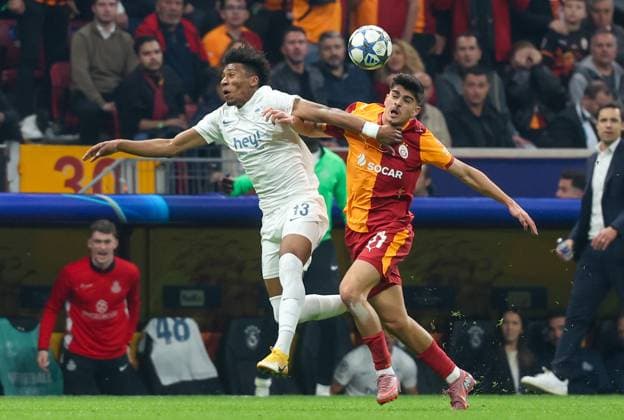 Union s Kevin Rodriguez and Galatasaray s Arda Unyay fight for the ball during a soccer game between Turkish Galatasaray SK and Belgian Royale Union Saint-Gilloise on Tuesday 25 November 2025 in Istanbul, Turkey, on day 5 of the League phase of the UEFA Champions League tournament. VIRGINIExLEFOUR  x144214144x