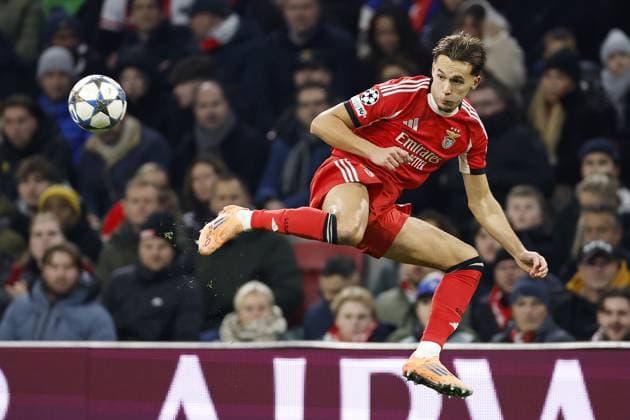 AMSTERDAM - Amar Dedic of SL Benfica during the Champions League match between AFC Ajax and SL Benfica at the Johan Cruijff ArenA on November 25, 2025, in Amsterdam, Netherlands. ANP HOLLANDSE HOOGTE MAURICE VAN STEEN UEFA Champions League Matchday 5 2025-2026 xVIxANPxSportx xMauricexvanxSteenxIVx 543057267 originalFilename: 543057267.jpg