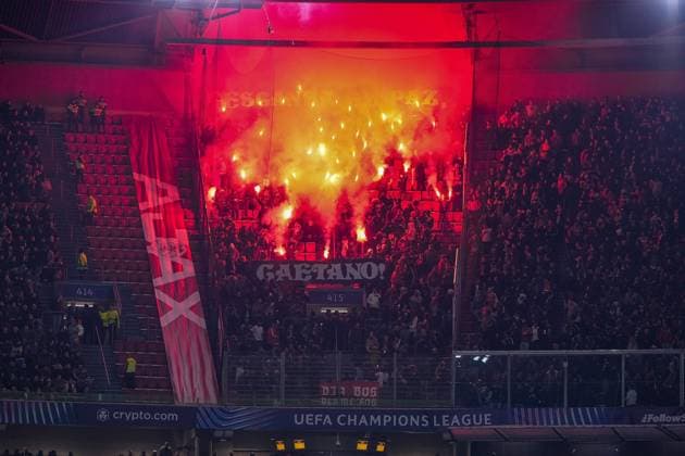 AMSTERDAM , 25-11-2025 , JohanCruyff Arena , season 2025 2026 , UEFA Champions League football , League phase Matchday 5 , match between Ajax and Benfica , picture shows Benfica fans and fireworks Ajax - Benfica  x32196105x Copyright: