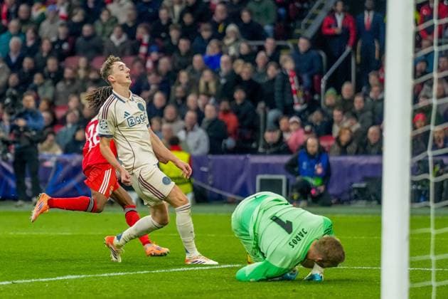 AMSTERDAM , 25-11-2025 , JohanCruyff Arena , season 2025 2026 , UEFA Champions League football , League phase Matchday 5 , match between Ajax and Benfica , picture shows Ajax - Benfica  x32196129x Copyright:
