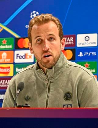 25 11 2025, Football UEFA Champions League 2025 2026 FC Bayern Munich press conference the day before the match FC Arsenal FC Bayern Munich, at the Emirates Stadium London England Harry Kane FC Bayern Munich pensive at the press conference