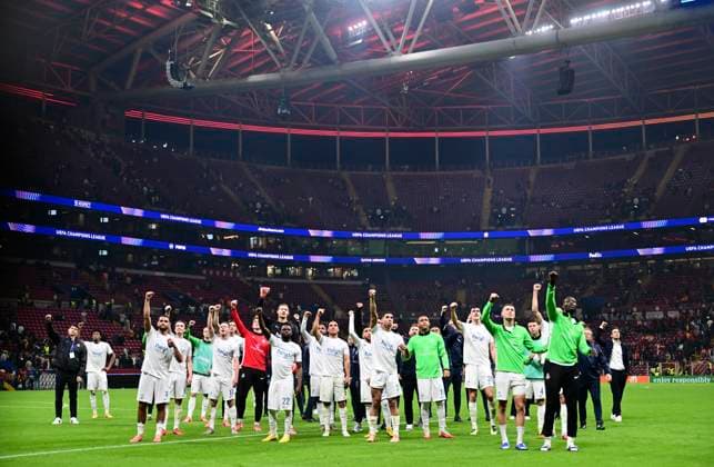 Galatasaray v Royale Union Saint-Gilloise - UEFA Champions League ISTANBUL, TURKEY - NOVEMBER 25 : players of Union SG celebrate the victory after the UEFA Champions League 2025 26 League Phase MD5 match between Galatasaray and Royale Union Saint-Gilloise on November 25, 2025 in Istanbul, Turkey, 25 11 2025 Istanbul Turkey  Copyright: xPeterxDexVoechtx