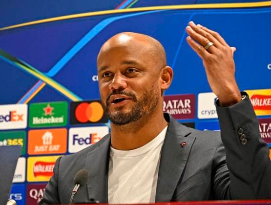 25 11 2025, Football UEFA Champions League 2025 2026 FC Bayern Munich press conference the day before the match FC Arsenal FC Bayern Munich, at the Emirates Stadium London England Coach Vincent Kompany FC Bayern Munich gestures at the press conference