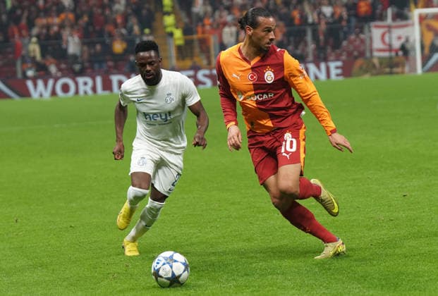 ISTANBUL, TURKEY - NOVEMBER 25: Leroy Sane (R) of Galatasaray A.S. and Ousseynou Niang (L) of R. Union Saint-Gilloise during the UEFA Champions League 2025 26 League Phase MD5 match between Galatasaray A.S. and R. Union Saint-Gilloise at Rams Park Stadium on November 25, 2025 in Istanbul, Turkey. (Photo by Seskimphoto ) Galatasaray A.S. vs Union Saint-Gilloise- UEFA Champions League 2025 26 League Phase MD5 match 
