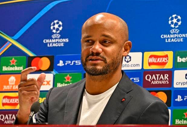 25.11.2025, Fussball UEFA Championsleague 2025 2026: Pressekonferenz des FC Bayern München am Tag vor dem Spiel FC Arsenal - FC Bayern München, im Emirates-Stadion London (England). Trainer Vincent Kompany (FC Bayern München) bei der Pressekonferenz