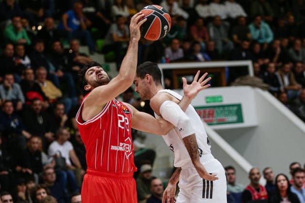 Hapoel s Vasilije Micic in action during the Euroleague game between Hapoel IBI Tel Aviv vs Real Madrid - Arena Botevgrad in Botevgrad, Bulgaria on November 25, 2025  Copyright: xIvanxSxIvanov IPAxSportx xipa-agency.netx xx IPA_68376523 IPA_Agency_IPA68376523