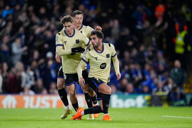November 25, 2025, London, London, England: Ferran Torres of FC Barcelona, Barca laments during the UEFA Champions League 2025 26 League Phase MD5 match between Chelsea FC and FC Barcelona at Stamford Bridge on November 25, 2025, in London, England. London England - ZUMAa181 20251125_zaa_a181_116 Copyright: xDennisxAgyemanx