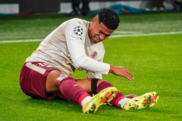 2025-11-25 Borussia Dortmund v Villarreal CF - UEFA Champions League 2025 26 League Phase MD5 DORTMUND, GERMANY - NOVEMBER 25: Santiago Mourino of Villarreal CF sits on the ground during the UEFA Champions League 2025 26 League Phase MD5 match between Borussia Dortmund and Villarreal CF at BVB Stadion Dortmund on November 25, 2025 in Dortmund, Germany. (Photo by Gabriel Calvino Alonso BSR Agency) Dortmund Germany Content not available for redistribution in The Netherlands directly or indirectly through any third parties. Copyright: xBSRxAgencyx