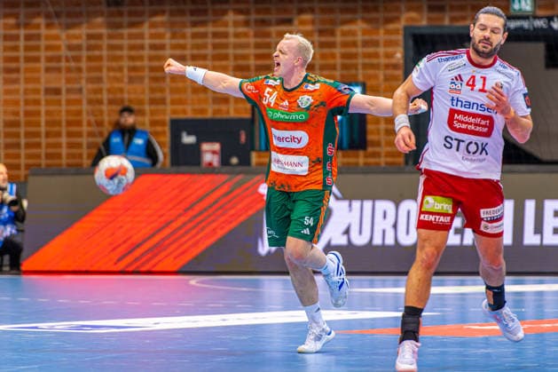 Justus Fischer TSV Hannover Burgdorf, Nr 54 L R , TSV Hannover Burgdorf orange against Fredericia Handboldklub white 5 Matchday of Group Matches EHF European League 2025 2026 25 11 2025, Swiss Life Hall Hannover, GER , Copyright: xJanxGuentherx xTSVxHannover-Burgdorfx