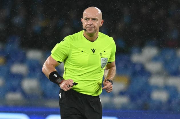 The referee of the match Szymon Marciniak in action during the Uefa Champions League match between SSC Napoli vs Qarabag at Diego Armndo Maradona Stadium  Copyright: xAgostinoxGemito IPAxSportx xipa-agency.netx xx IPA_68377626 IPA_Agency_IPA68377626