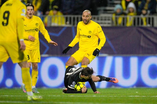 Champions League 2025 2026 Bodo Glimt Juventus Bodo 20251125 Bodo Glimts Haitam Aleesami against Juventus Fabio Miretti in the Champions League football match between Bodo Glimt and Juventus at Aspmyra Stadium Photo Stian Lysberg Solum NTB Bodo Norway EDITORIAL USE ONLY RESTRICTED USE FOR BETTING COMPANIES  Copyright: xStianxLysbergxSolumx xNTBx