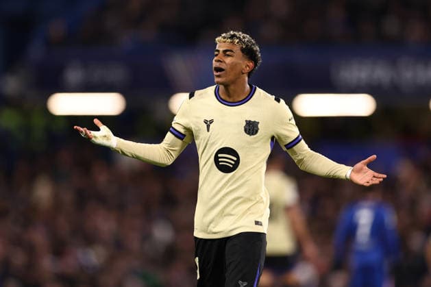 Chelsea gegen Barcelona 25. November 2025, London UEFA Champions League League-Etappe Chelsea gegen Barcelona Lamine Yamal von Barcelona Foto Jacques Feeney Abseits London UK  Copyright: xJacquesxFeeneyx xOffsidexOffside