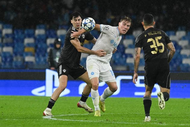 Bahlul Mustafazade of Qarabag competes for the ball with Rasmus Hojlund of SSC Napoli during the Uefa Champions League match between SSC Napoli vs Qarabag at Diego Armndo Maradona Stadium  Copyright: xAgostinoxGemito IPAxSportx xipa-agency.netx xx IPA_68378292 IPA_Agency_IPA68378292