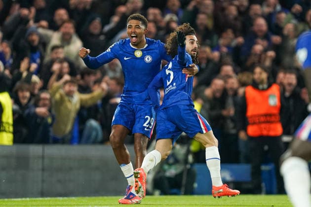 Chelsea v Barcelona, UEFA Champions League Wesley Fofana of Chelsea and Marc Cucurella of Chelsea celebrating Jules Kounde of Barcelona own goal to make it 1-0 during the Chelsea v FC Barcelona, Barca UEFA Champions League match at Stamford Bridge, London, England on 25 November 2025 Credit: Dylan Hepworth Every Second Media Editorial use only. All images are copyright Every Second Media Limited. No images may be reproduced without prior permission. Copyright: xIMAGO EveryxSecondxMediax ESM-1677-0041 DylanxHepworthx xEveryxSecondxMediax