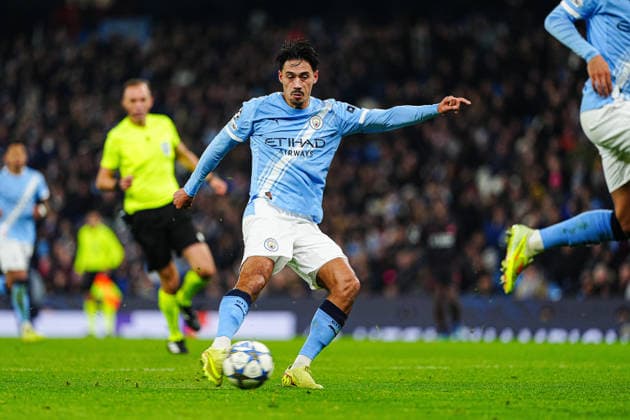 Goal kick Goal chance Tijjani Reijnders Manchester City, 04 ENG, Manchester City vs Bayer 04 Leverkusen, Football, UEFA Champions League, Matchday 5, Season 2025 2026, 25 11 2025 ENG, Manchester City vs Bayer 04 Leverkusen, Football, UEFA Champions League, Matchday 5, Season 2025 2026, 25 11 2025 Manchester Copyright: xEibner-Pressefoto MarcelxvonxFehrnx EP_MFN