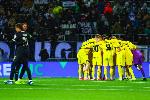 UEFA Champions League 2025 2026 Bodo Glimt Juventus Bodo 20251125 Bodo Glimts players before the second half of the UEFA Champions League between Bodo Glimt and Juventus at Aspmyra Stadium Photo Mats Torbergsen NTB Bodo Norway EDITORIAL USE ONLY RESTRICTED USE FOR BETTING COMPANIES  Copyright: xMatsxTorbergsenx xNTBx