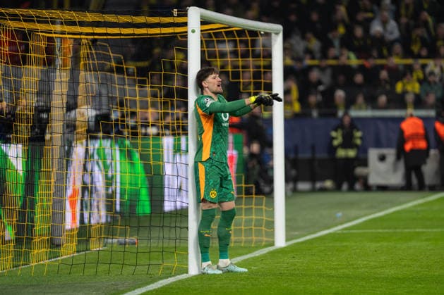 GER, UEFA Champions League, Matchday 5 Borussia Dortmund vs FC Villarreal 25 11 2025, Signal Iduna Park, Dortmund, GER, UEFA Champions League, Matchday 5 Borussia Dortmund vs FC Villarreal in the picture Gregor Kobel Borussia Dortmund, 1 Emotions, gestures, facial expressions nordphotoxGmbHxx xChristianxSchulze nph000300