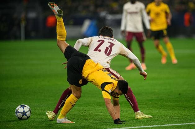 DORTMUND, GERMANY - 25 NOVEMBER, 2025: Yan Couto, Sergi Cardona - UEFA Champions League match Borussia Dortmund vs Villarreal CF at Signal Iduna Park.  Copyright: xVITALIIxKLIUIEVx
