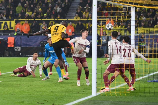 Serhou GUIRASSY DO scores with a header to make it 1 0, Football UEFA Champions League group stage 5 matchday, matchday5, Borussia Dortmund DO FC Villarreal on 25 11 2025 in Dortmund Germany UEFA regulations prohibit any use of photographs as image sequences and or quasi video Â