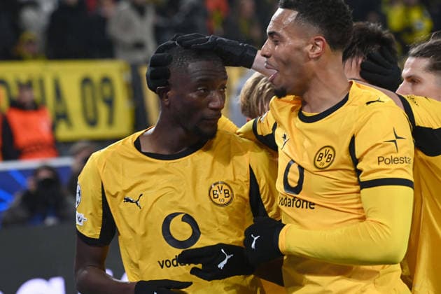 Serhou GUIRASSY DO cheers after his goal zm 1 0 with Felix NMECHA DO , Jubel, jubeln, Freude, cheers, Fußball UEFA Champions League Gruppenphase 5 Spieltag, matchday5, Borussia Dortmund DO FC Villarreal am 25 11 2025 in Dortmund Deutschland UEFA regulations prohibit any use of photographs as image sequences and or quasi video Â