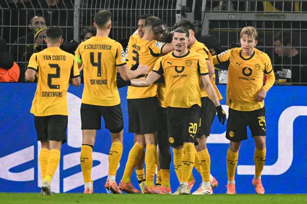 Serhou Guirassy Dortmund 9 celebrates after scoring the 1 0 goal with the team 25 11 2025 Soccer, Champions League, Borussia Dortmund vs Villarreal Club de Fotbol, Signal Iduna Park, Dortmund, Copyright: xpepphotox xHorstxMauelshagenx pep00321, pep_20251125_hm_209531