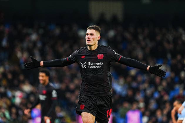 Goal celebration Patrik Schick Bayer 04 Leverkusen, 14 after scoring 0 2 by header ENG, Manchester City vs Bayer 04 Leverkusen, Football, UEFA Champions League, Matchday 5, Season 2025 2026, 25 11 2025 ENG, Manchester City vs Bayer 04 Leverkusen, Football, UEFA Champions League, Matchday 5, Season 2025 2026, 25 11 2025 Manchester Copyright: xEibner-Pressefoto MarcelxvonxFehrnx EP_MFN