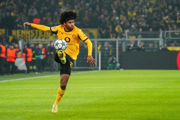 2025-11-25 Borussia Dortmund v Villarreal CF - UEFA Champions League 2025 26 League Phase MD5 DORTMUND, GERMANY - NOVEMBER 25: Karim Adeyemi of Borussia Dortmund jumps for the ball during the UEFA Champions League 2025 26 League Phase MD5 match between Borussia Dortmund and Villarreal CF at BVB Stadion Dortmund on November 25, 2025 in Dortmund, Germany. (Photo by Gabriel Calvino Alonso BSR Agency) Dortmund Germany Content not available for redistribution in The Netherlands directly or indirectly through any third parties. Copyright: xBSRxAgencyx