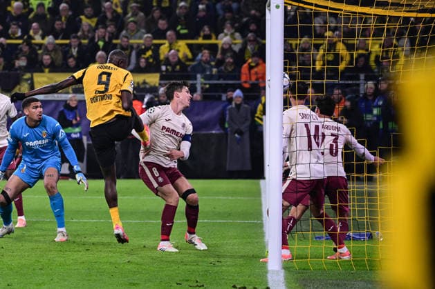 Goal for 1 0 by Serhou Guirassy 9 Borussia Dortmund , Borussia Dortmund vs FC Villarreal, Soccer, Champions League, Group stage, Matchday 5, 25 11 2025 Dortmund Nordrhein Westfalen Germany Copyright: xkolbert-press MarcxNiemeyerx