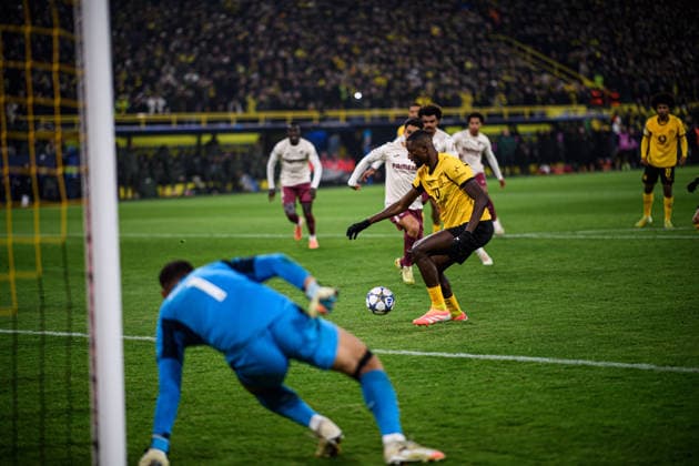 DORTMUND, GERMANY - 25 NOVEMBER, 2025: Serhou Guirassy - UEFA Champions League match Borussia Dortmund vs Villarreal CF at Signal Iduna Park.  Copyright: xVITALIIxKLIUIEVx