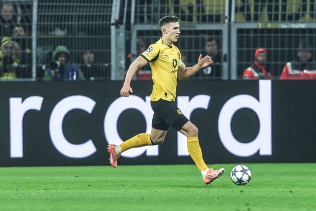 Sport, Football, UEFA Champions League Season 2025 2026 League Phase 5 Matchday Borussia Dortmund FC Villarreal 25 11 2025, SIGNAL IDUNA PARK Nico Schlotterbeck Borussia Dortmund, 4 Dortmund SIGNAL IDUNA PARK North Rhine-Westphalia Germany