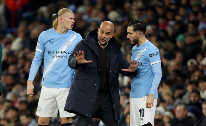 Manchester City v Bayer 04 Leverkusen - UEFA Champions League 2025 26 League Phase MD5 Pep Guardiola, Manager of Manchester City give instructions to Rayan Cherki of Manchester City on the side line during the UEFA Champions League 2025 26 League Phase MD5 match between Manchester City and Bayer 04 Leverkusen at City of Manchester Stadium on November 25, 2025 in Manchester, England. Manchester City of Manchester Stadium England United Kingdom Copyright: xNealxSimpson Sportsphoto APLx 14142663